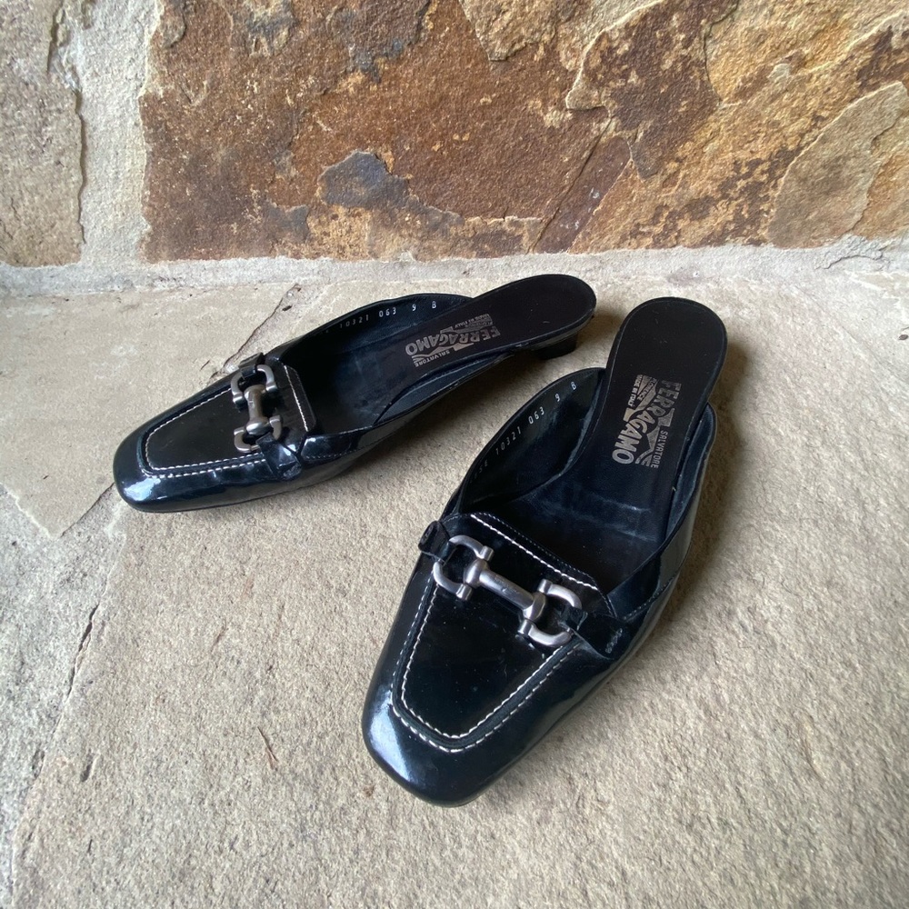 Women’s Salvatore Ferragamo shoes - Picture 7 of 11